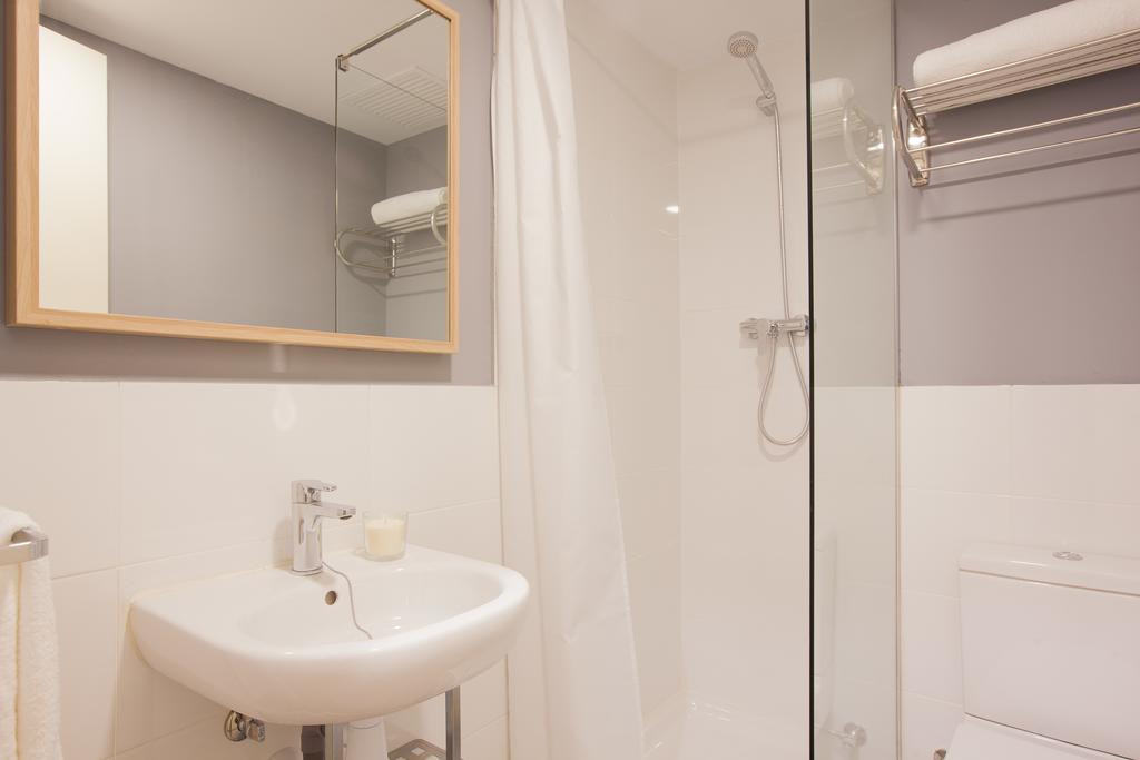 Click&Flat Europa Fira Apartments L'Hospitalet de Llobregat Luaran gambar
