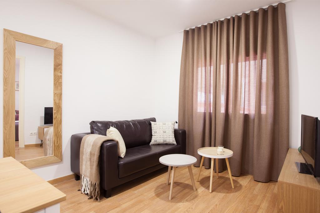 Click&Flat Europa Fira Apartments L'Hospitalet de Llobregat Luaran gambar