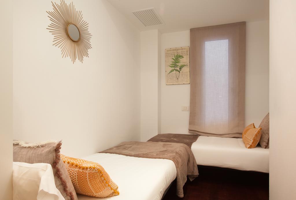 Click&Flat Europa Fira Apartments L'Hospitalet de Llobregat Luaran gambar